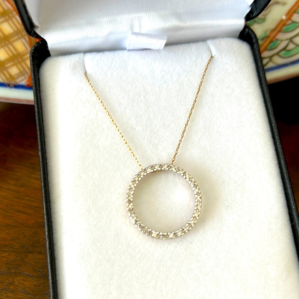 10k Gold Diamond Circle of Love Necklace